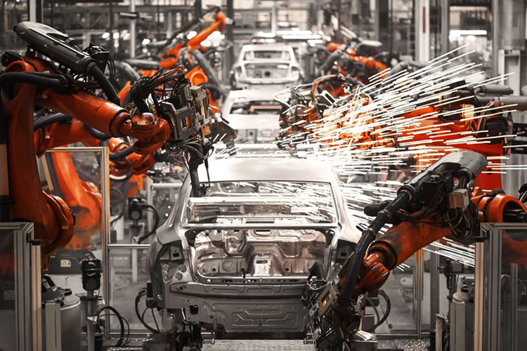 Năm 2024 là giai đoạn có nhiều sự chuyển biến của ngành công nghiệp ôtô, không chỉ tại Việt Nam mà còn ở nhiều thị trường khác nhau. Các yêu cầu về chất lượng khí thải, nhu cầu của người tiêu dùng... là một trong những yếu tố khiến nhiều mẫu ôtô biểu tượng bị khai tử.