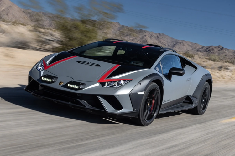 Lamborghini Huracan: Mẫu xe thể thao nhập môn của Lamborghini đã chính thức dừng sản xuất, nhường chỗ cho đàn em Temerario sử dụng công nghệ hybrid với động cơ V8 twin-turbo, công suất tối đa lên đến 920 mã lực.