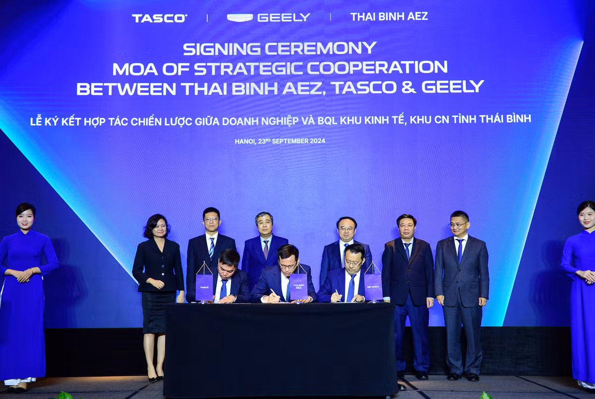 Geely Coolray - Ke thay doi cuoc choi phan khuc gam cao co nho?-Hinh-12