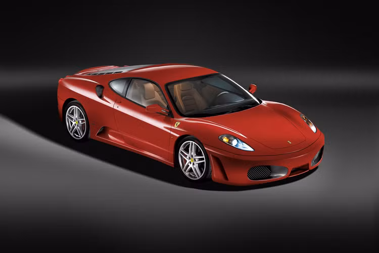 Ferrari F430 hàng hiếm mất khoảng 4 giây để tăng tốc từ vị trí xuất phát lên 100 km/h trước khi đạt vận tốc tối đa 315 km/h. Ferrari F430 có mức tiêu thụ nhiên liệu trung bình khoảng 20 lít xăng/100km.