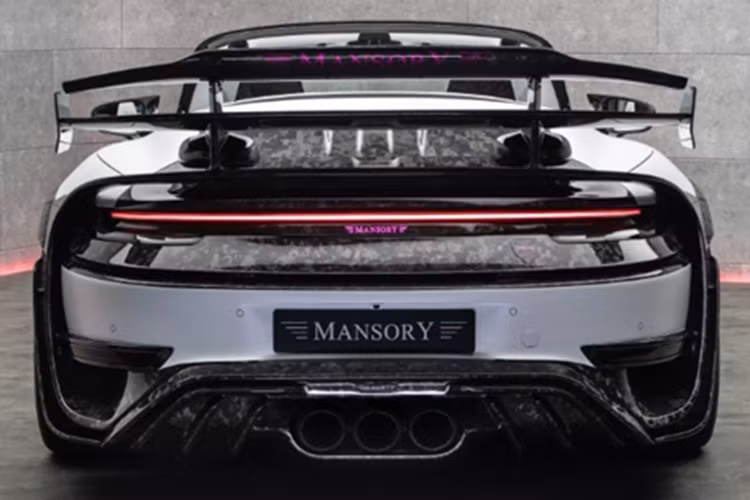 Dù gây nhiều ý kiến trái chiều về mặt thiết kế, P9LM Evo 900 độ Mansory vẫn là một minh chứng cho khả năng kỹ thuật và độ táo bạo của các hãng độ xe cao cấp hiện nay.