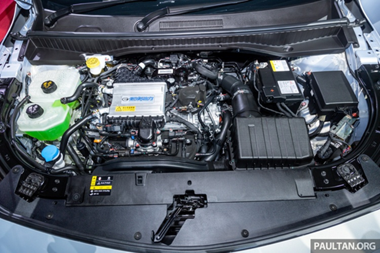 Ngoài ra, phiên bản cao cấp của GAC GS3 cũng được trang bị các tính năng như làm mát ghế, cửa sổ trời, lọc không khí PM1.0, đèn trang trí nội thất, làm mát ghế, cốp chỉnh điện…