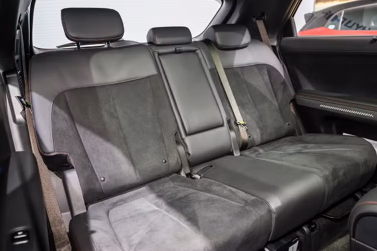 Không chỉ nâng cấp về hiệu suất, bản nâng cấp này còn được cải tiến kết cấu thân xe và bổ sung các trang bị an toàn.