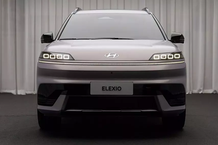 Liên doanh Beijing Hyundai vừa chính thức ra mắt Elexio - mẫu SUV đầu tiên là Hyundai Elexio 2026 mới, xe được phát triển trên nền tảng xe điện chuyên dụng E-GMP, đánh dấu một bước tiến quan trọng trong chiến lược “chuyển đổi điện khí hóa” của hãng.