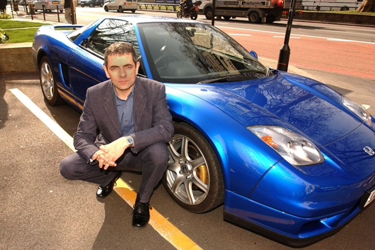  Honda NSX 2002 Honda NSX là dòng xe đặc biệt của thương hiệu Nhật Bản, được phát triển nhằm cạnh tranh với những mẫu siêu xe hàng đầu khác của Ferrari hay McLaren. NSX thế hệ thứ 2 ra mắt vào năm 2002, được sản xuất với số lượng chỉ 140 chiếc trên toàn thế giới, ít hơn NSX-R thế hệ đầu tiên (1992) với 500 chiếc.