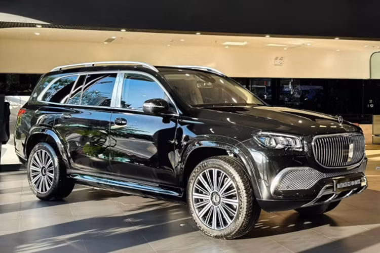 Dưới nắp capo, Maybach GLS 480 được trang bị động cơ I6 dung tích 3.0L tăng áp, cho công suất 367 mã lực và mô-men xoắn 500 Nm. Sức mạnh được truyền đến 4 bánh xe thông qua hộp số 9 cấp 9G-Tronic.