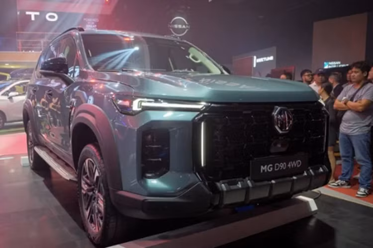 MG D90 2025 ra mat - SUV 7 cho “thach thuc” Ford Everest
