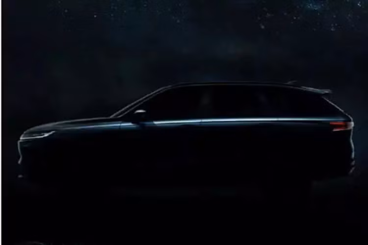 Công suất tối đa của động cơ 1.5L là 85 kW (114 mã lực), kết hợp với bộ pin lithium sắt phosphate 27,54 kWh, cung cấp phạm vi điện thuần túy CLTC là 126 km, theo MIIT Trung Quốc. Công suất tối đa của động cơ 1.5T là 115 kW (154 mã lực).