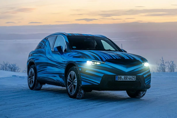 Các thông số vận hành chi tiết của Mercedes-Benz GLC thuần điện chưa được hé lộ. Tuy nhiên, mẫu SUV hoàn toàn mới này được kỳ vọng sẽ có phạm vi di chuyển khoảng 650 km với mỗi lần sạc.