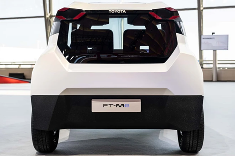 Dù FT-Me mới chỉ là xe ý tưởng nhưng Toyota đã thể hiện rõ tham vọng thương mại hóa mẫu xe này. Theo tạp chí Quattroruote, ông Stijn Peeters, Giám đốc bộ phận Phương tiện di chuyển mới của Toyota, cho biết: “Có thị trường cho một mẫu xe như thế này. Và Toyota có khả năng sản xuất xe với quy mô lớn và chi phí thấp".