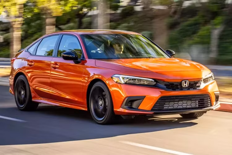 Top 15 mau oto vua re vua ben nhat cho nam 2025-Hinh-3