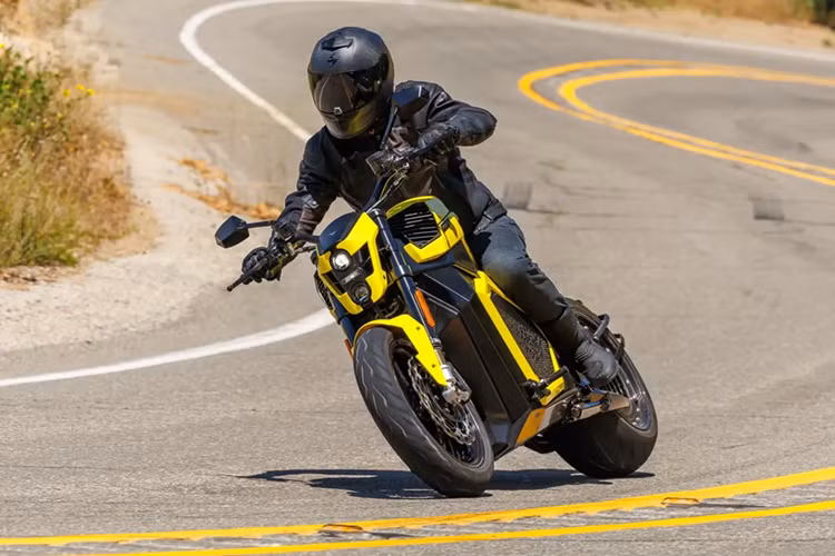 Mẫu môtô điện này đã hoàn thành quãng đường 193 dặm (khoảng 310,6 km) vòng quanh thủ đô London (Anh) trong vòng 16 tiếng đồng hồ với vận tốc trung bình 19,3 km/h.