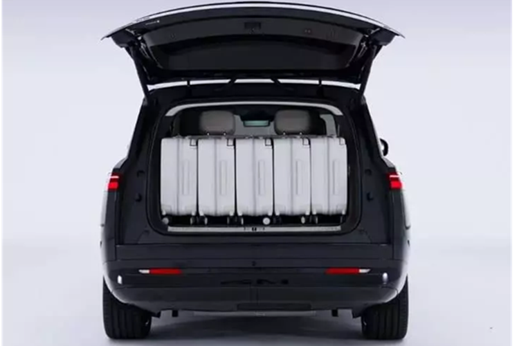 Biến thể điện: ba động cơ điện với tổng công suất 710 kW (952 mã lực) 