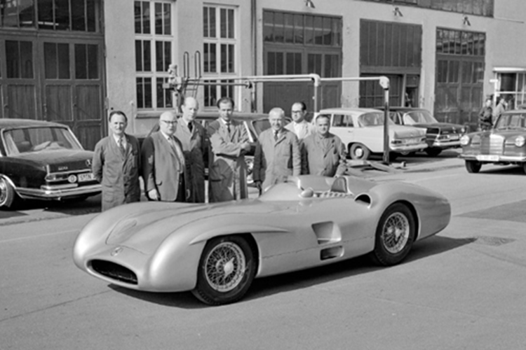 Đến năm 1965, chiếc xe được bàn giao cho bảo tàng Indianapolis Motor Speedway. Tới nay, họ quyết định đấu giá xe để gây quỹ mở rộng quy mô bộ sưu tập hiện đang nằm ở ngưỡng 150 xe và 55.000 vật trưng bày các loại.