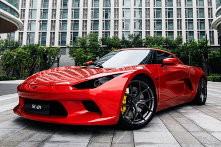 Ban đầu được ra mắt vào tháng 9/2022 với tên gọi "xe thể thao nhỏ SC-01", dự án được Xiaomi hỗ trợ đã thu thập được đơn đặt hàng với khoản tiền đặt cọc khiêm tốn là 199 nhân dân tệ (27,5 đô la Mỹ).