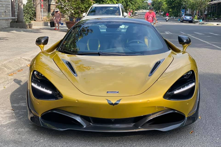 Siêu xe mui trần McLaren 720S Spider độ Novitec được được trang bị khối động cơ xăng V8, dung tích 4.0 lít, tăng áp kép, cho công suất tối đa 700 mã lực và mô-men xoắn cực đại 769 Nm.