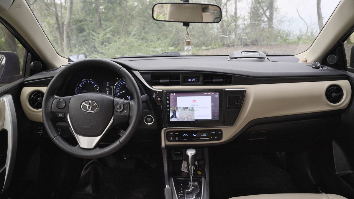 Gen Z bo Honda Cvic tre khoe, 