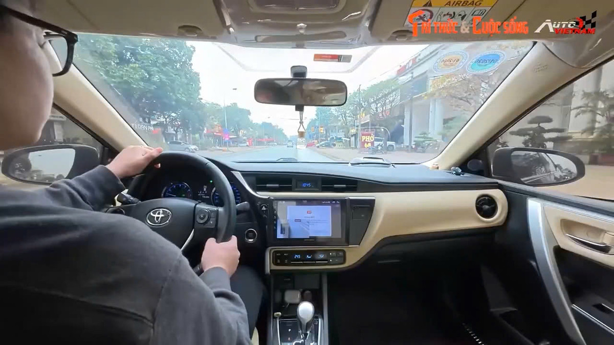 Gen Z bo Honda Cvic tre khoe, 