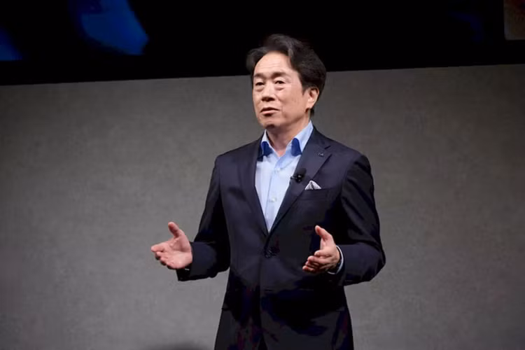 Tin tức về động cơ Skyactiv-Z của Mazda lần đầu tiên xuất hiện vào tháng 11 năm ngoái, khi Mazda cho biết động cơ sẽ sử dụng phương pháp đốt cháy 'lambda one', ám chỉ sự cân bằng hoàn hảo giữa không khí và nhiên liệu trong quá trình đốt cháy.