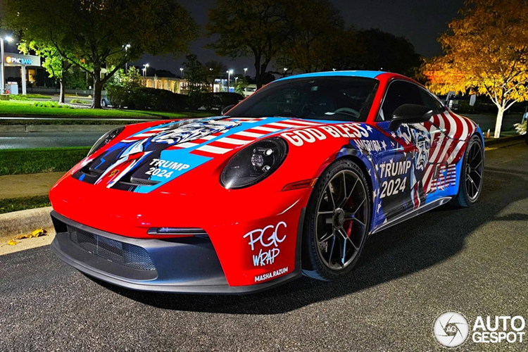 Porsche 911 GT3 thế thệ thứ 8, hay 992.1 GT3, được trang bị động cơ boxer 6 xy-lanh hút khí tự nhiên 4.0L, công suất 510 mã lực và mô-men xoắn 470 Nm.