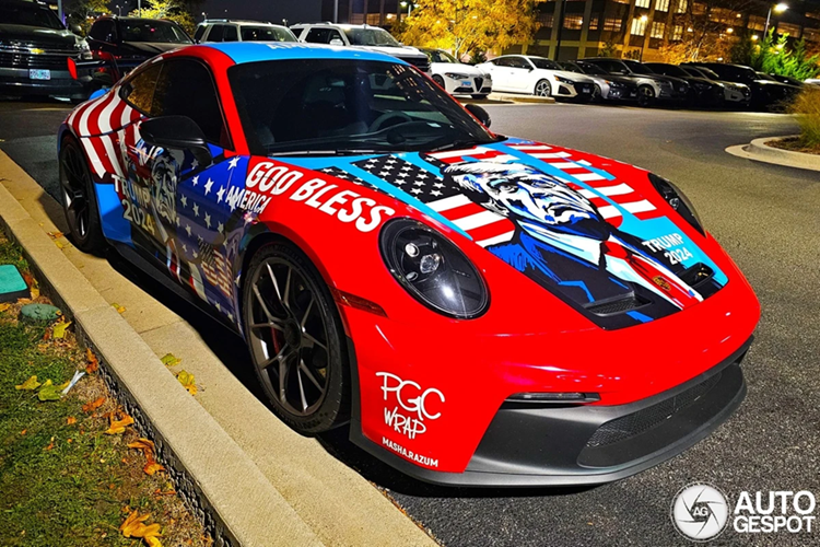 Xe được trang bị được trang bị hệ thống treo với kết cấu tay đòn kép cho cầu trước và hệ thống treo đa điểm cho cầu sau tích hợp tính năng đánh lái bánh sau.