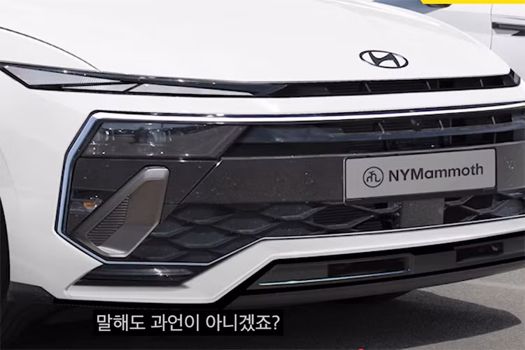 Xem trước Hyundai Elantra 2026 mới, thiết kế sẽ táo bạo hơn - Hình 2 Xem truoc Hyundai Elantra 2026 moi, thiet ke se tao bao hon-Hinh-2