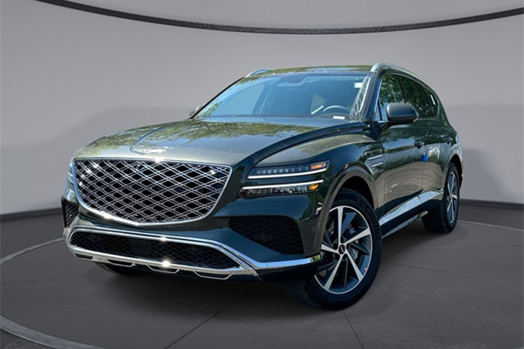 Chiếc SUV Genesis GV80 độc quyền này được đặt hàng tại Trung Đông, nơi Genesis cung cấp các dịch vụ chế tác đặc biệt theo yêu cầu của chủ xe. Genesis GV80 Coupe One of One nổi bật với ngoại thất hai tông màu, gợi nhớ đến những mẫu xe cao cấp của Maybach và Bentley.