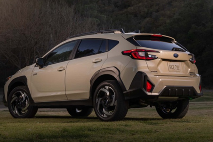 Khoang cabin của xe cũng được cải tiến với tùy chọn màn hình giải trí 11,6 inch.