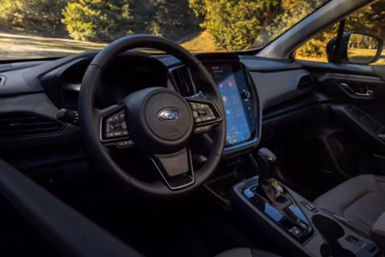 Theo công bố của Subaru, hệ thống hybrid mới sẽ tiết kiệm nhiên liệu hơn 20% so với trước đây. Như vậy có thể xe sẽ có mức tiêu thụ nhiên liệu khi đi ở trong đô thị là 8,71 lít/100 km, khi đi trên cao tốc là 7,13 lít/100 km.