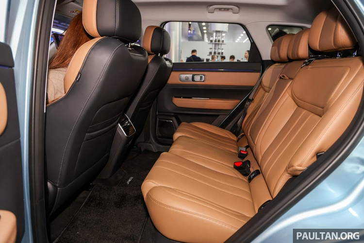 Ngoài ra, công nghệ SHS còn tích hợp công nghệ thu hồi năng lượng phanh, giúp tăng thêm năng lượng cho pin và giảm tiêu thụ nhiên liệu.