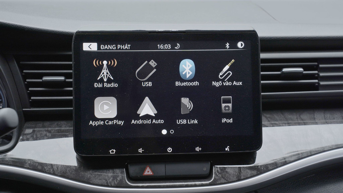 Suzuki XL7 Hybrid tu 599 trieu, xe 7 cho ly tuong cho gia dinh?-Hinh-10