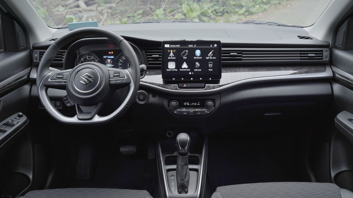 Suzuki XL7 Hybrid tu 599 trieu, xe 7 cho ly tuong cho gia dinh?-Hinh-7