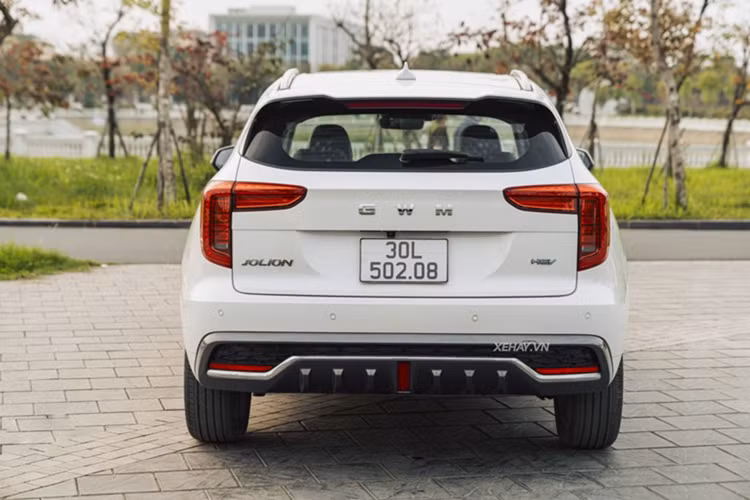 Với mức giá xe Haval Jolion cạnh tranh và trang bị phong phú, nó hứa hẹn là một lựa chọn hấp dẫn trong phân khúc crossover cỡ B+ tại Việt Nam. Tuy nhiên, việc chinh phục khách hàng Việt Nam vẫn sẽ là một thách thức lớn, khi tâm lý e ngại xe Trung Quốc vẫn còn khá phổ biến.
