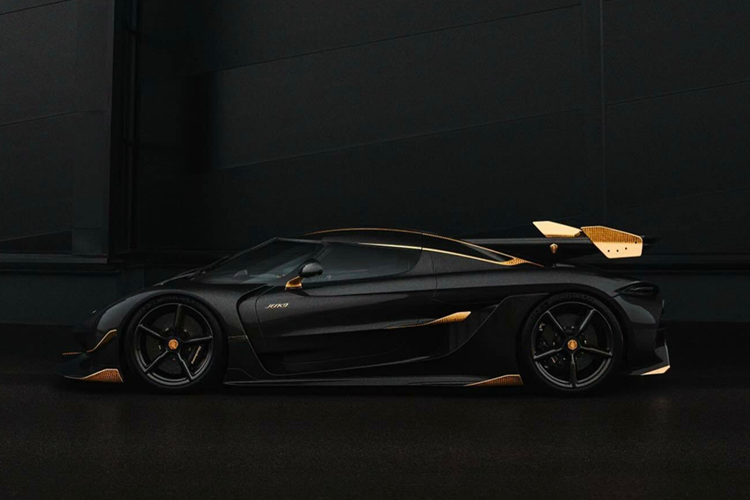 Siêu xe megcar Koenigsegg Jesko chỉ sử dụng khối động cơ xăng V8, tăng áp kép, dung tích 5.0 lít nhưng lại sản sinh ra công suất tối đa lên đến 1.603 mã lực nếu như chủ nhân đổ xăng nhiên liệu sinh học E85.