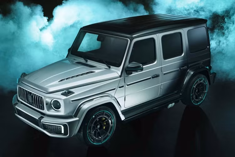 HOF Sir Class vẫn sử dụng động cơ V8 Biturbo dung tích 4.0L của AMG G63 tiêu chuẩn, vốn cho ra sức mạnh 585 mã lực và mô-men xoắn cực đại 850 Nm.
