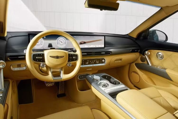 Không rõ Genesis GV60 2025 có được nâng cấp gì về hệ truyền động không. Nhưng nhiều khả năng ở phiên bản nâng cấp giữa vòng đời này, xe sẽ được trang bị bộ pin 84 kWh tương tự Hyundai Ioniq 5 và Kia EV6, thay cho bộ pin 77,4 kWh của phiên bản tiền nhiệm.