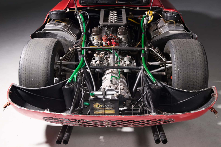 Chiếc 250 LM tham gia giải đua 24 giờ Le Mans cùng với không dưới 11 chiếc Ferrari khác và đạt vị trí thứ 11. Với hai tay đua Masten Gregory và Jochen Rindt cầm lái, chiếc 250 LM đã có một khởi đầu chậm rãi và ổn định trong cuộc đua, tụt xuống vị trí thứ 18 chỉ sau bốn giờ.