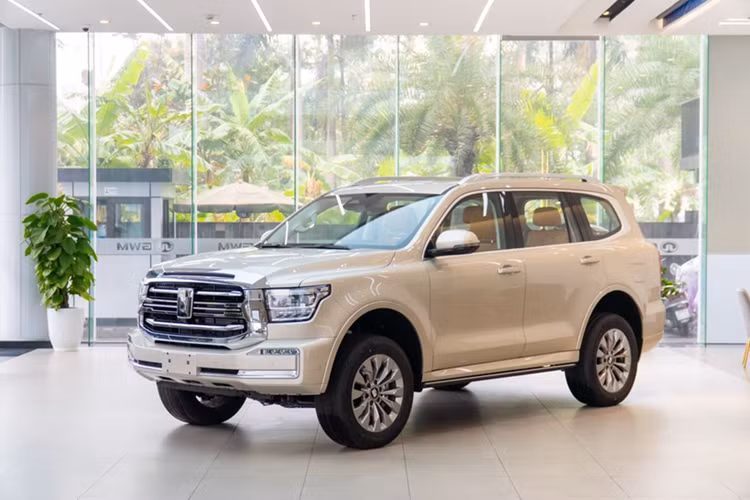TANK 500 Hybrid 2025 mới là mẫu SUV cỡ lớn với hệ truyền động hybrid, kết hợp giữa động cơ xăng và mô-tơ điện.