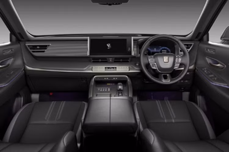 Bản mới này được trang bị hệ truyền động hybrid với sự kết hợp của động cơ V8 5.0L với mô tơ điện cho tổng công suất 406 mã lực, đi kèm với hộp số tự động CTV và hệ dẫn động 4 bánh. Theo Toyota công bố, Century SUV có phạm vi hoạt động hoàn toàn bằng điện lên đến 69 km.