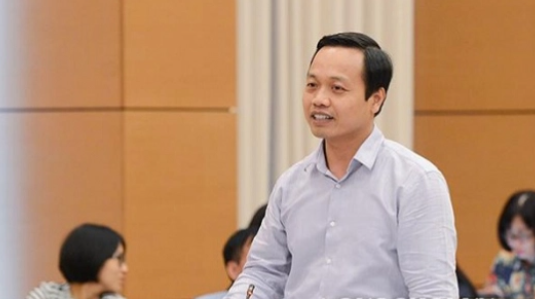 Như vậy sau thời gian luân chuyển công tác, ông Trần Tiến Dũng trở lại giữ chức Thứ trưởng Bộ Tư pháp. 