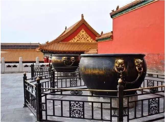 Vi sao cac lu nuoc trong Tu Cam Thanh khong dong bang suot 600 mua dong?-Hinh-3