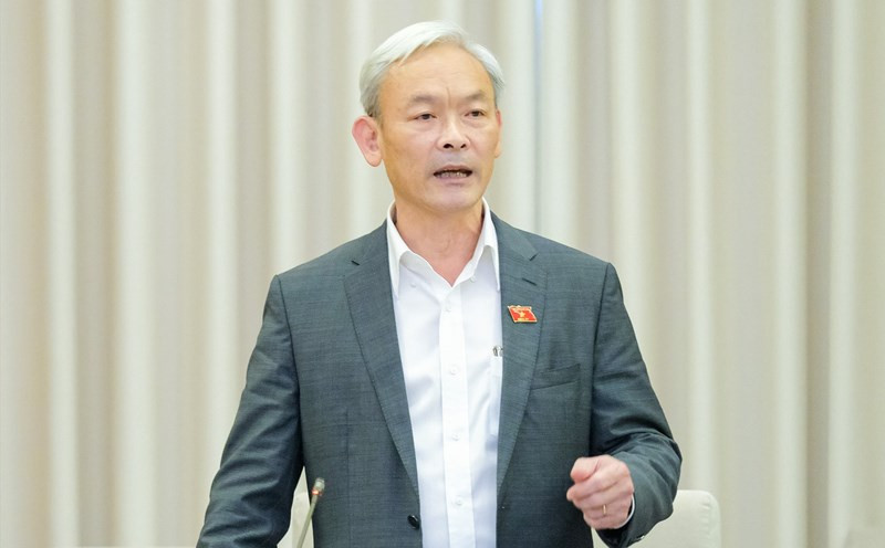 Sau đó, ông kinh qua nhiều vị trí lãnh đạo của TP Biên Hòa như: Phó Bí thư Thành ủy, Chủ tịch UBND TP, Bí thư Thành ủy. 