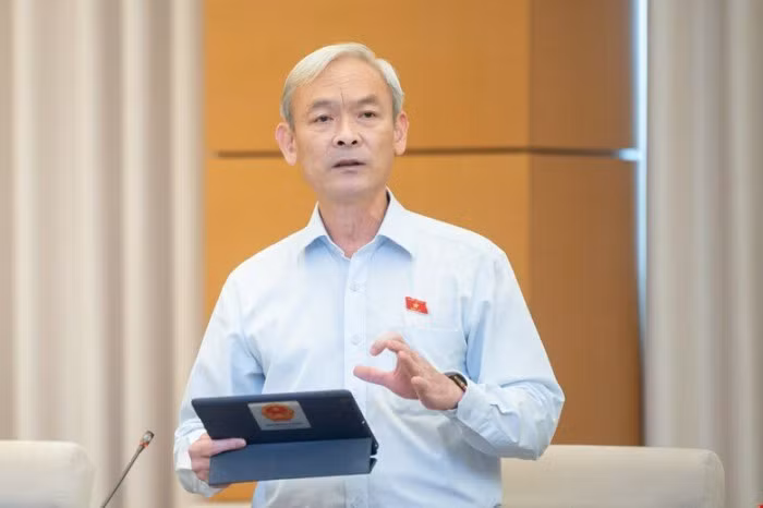 Tháng 7/2021, ông được Quốc hội bầu làm Ủy viên Ủy ban Thường vụ Quốc hội, Chủ nhiệm Ủy ban Tài chính Ngân sách của Quốc hội. 