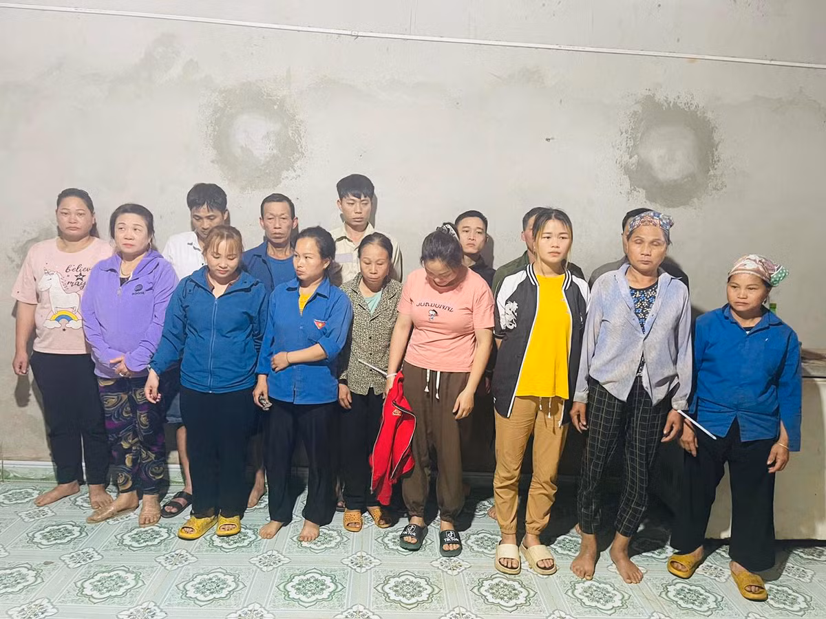 Phá sới bạc ở Hà Giang có nhiều phụ nữ tham gia Pha soi bac o Ha Giang co nhieu phu nu tham gia