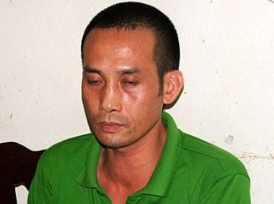 Dưới trướng của Tuấn có hàng chục tay chân là các đối tượng hình sự cộm cán từng có nhiều tiến án, tiền sự, không ngại manh động, sử dụng vũ khí nóng để giải quyết mâu thuẫn. Hơn nữa, chúng có nhiều thủ đoạn tinh vi để đối phó với cơ quan chức năng. Thời gian gần đây, lĩnh vực hoạt động mới của Tuấn là thâu tóm các mỏ đất, cát. Thủ đoạn của Tuấn là nơi nào được cấp mỏ khai thác đất, cát, Tuấn liền chỉ đạo đàn em đến thăm dò rồi mua lại các phần đất của người dân xung quanh các mỏ.