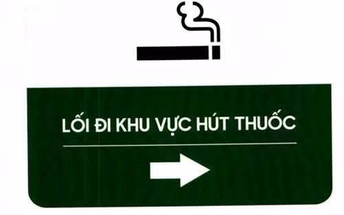 Nhóm 4 gồm các địa điểm cấm hút thuốc lá trong nhà nhưng được phép có nơi dành riêng cho người hút thuốc lá: Khu vực cách ly của sân bay; quán bar, quán karaoke, vũ trường; khách sạn, nhà nghỉ, nhà khách, khu nghỉ dưỡng (resort) và cơ sở lưu trú du lịch khác; phương tiện giao thông công cộng là tàu thủy, tàu hỏa. (Ảnh minh họa)