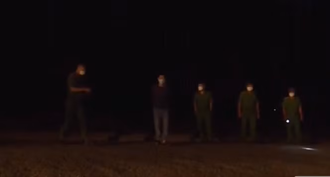 Hanh trinh pha an: “Tre trau” ra oai va tieng sung doat mang trong dem-Hinh-2