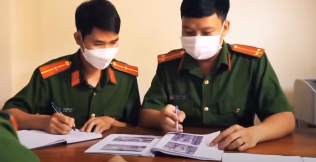 Lần theo các dấu vết thu thập được, tên Dũng này có tên thật là Mai Văn Hiến (SN 1988, thường trú thôn Chấn Lữ, xã Ninh Vân, huyện Hoa Lư, tỉnh Ninh Bình). Hiến là đối tượng có 3 tiền án về các tội trộm cắp tài sản, lừa đảo chiếm đoạt tài sản, trốn khỏi nơi giam giữ.