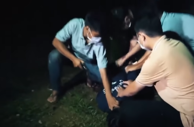 Qua một thời gian theo dõi, xác minh lực lượng trinh sát đã phát hiện Mai Văn Hiến đang lẩn trốn tại một nhà rẫy thuộc xã Quảng Sơn, huyện Đăk Glong, tỉnh Đắk Nông cùng với vợ là Đặng Thị My. Bằng các biện pháp nghiệp vụ, Hiến đã bị lực lương chức năng bắt giữ ngay sau đó.