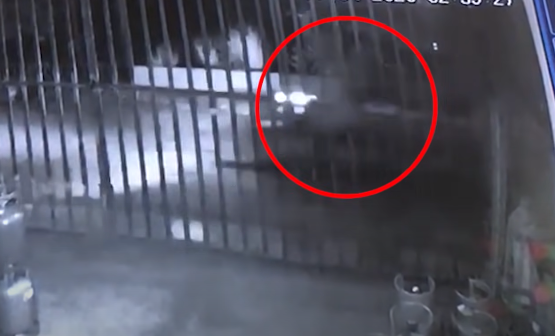 Tiếp tục mở rộng rà soát theo người đội chiếc nón màu hồng và đặc điểm phương tiện gây án, trinh sát phát hiện đối tượng đi từ huyện Đức Linh, tỉnh Bình Thuận đến xã Bảo Hòa khoảng 40km, đoạn đường này có rất nhiều ngã ba, ngã tư, nhưng khi gây án xong chúng quay về xã Suối Cát. Ban Chuyên án nhận định có thể đối tượng di chuyển từ huyện Đức Linh sang huyện Xuân Lộc để gây án.